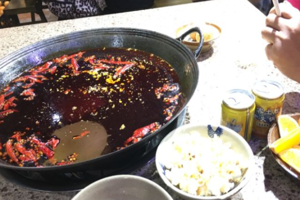 堂客土灶老火锅加盟