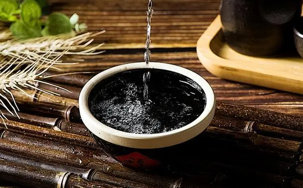 酒尽欢