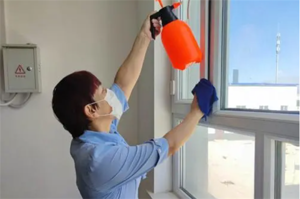 绿叶保洁加盟