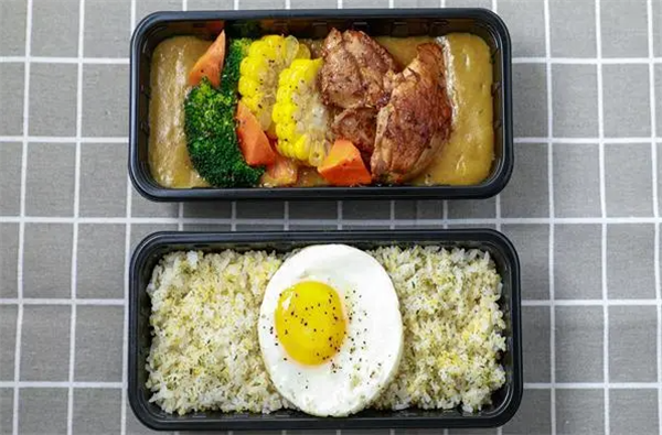 中膳盒饭配送