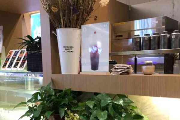 小鹊悦奶茶加盟