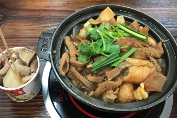 牛小灶牛腩牛杂煲加盟