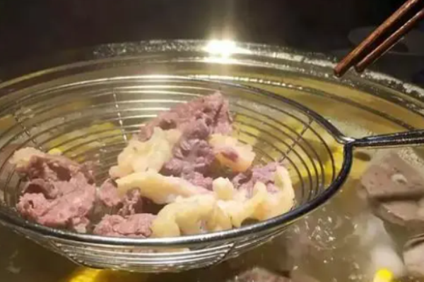 牛焱火锅加盟