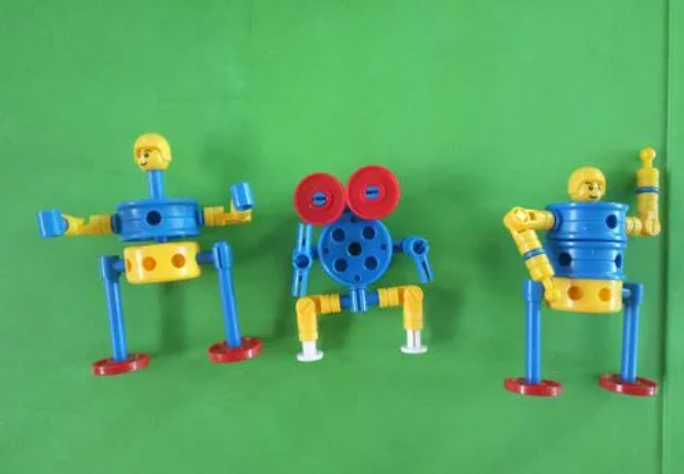 乐思小工匠机器人编程加盟