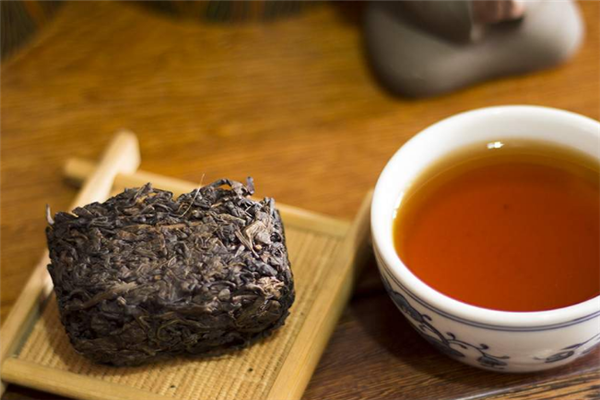 鸣青普洱茶业
