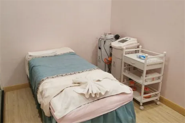 骄阳兰朵美容