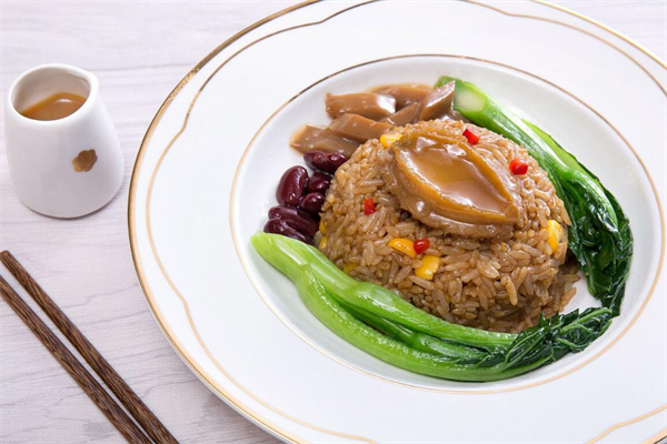申公鲍鲍鱼捞饭