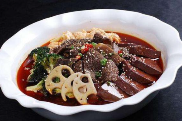 渝八味冒菜加盟