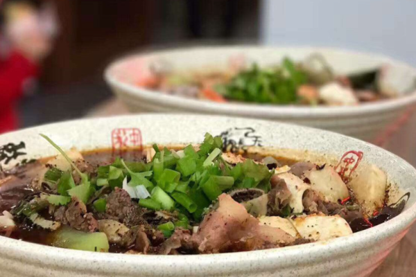 云川冒菜加盟