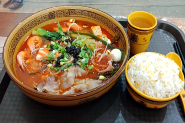 川悦冒菜加盟