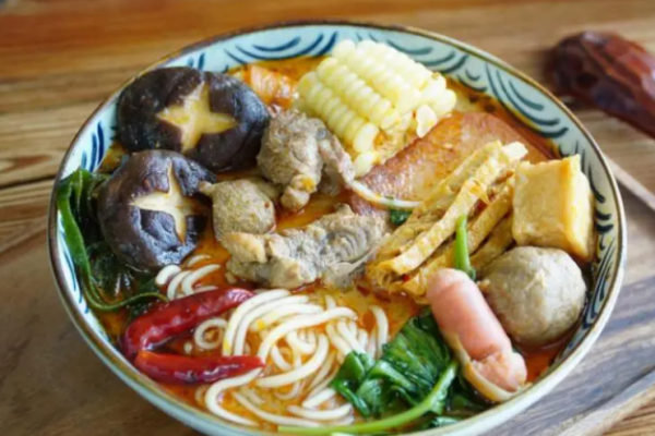 食汤记麻辣烫加盟