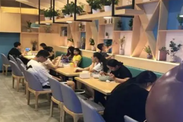 崔木子麻辣烫加盟