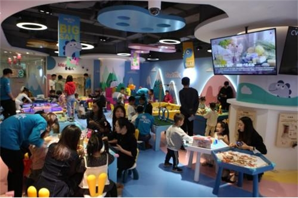 爱迪儿玩具店