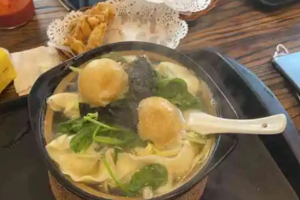 念师傅砂锅馄饨加盟