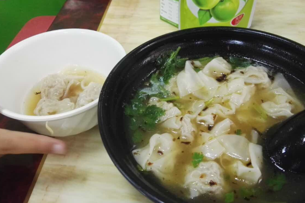 飘香千里馄饨加盟