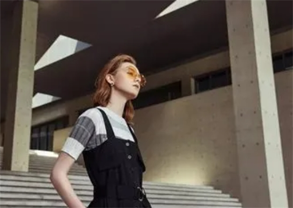 牧茜女装