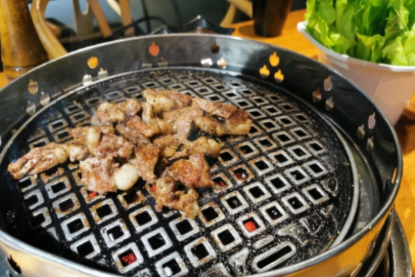 吴三喜川味炭火烤肉