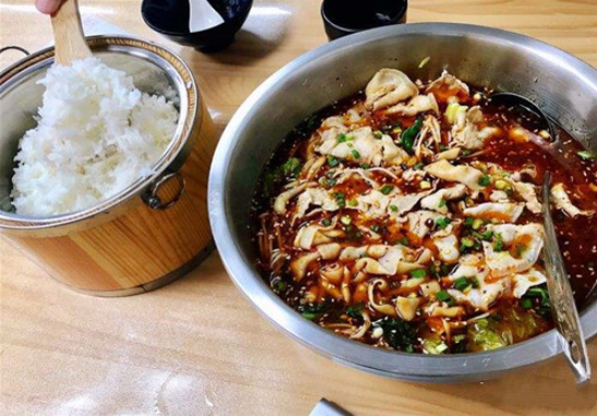 本分冒菜加盟