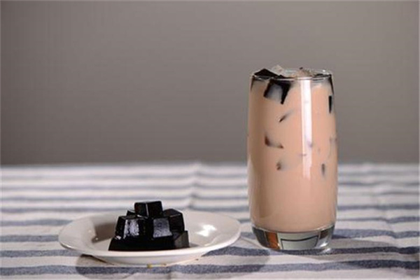 茶不语奶茶加盟