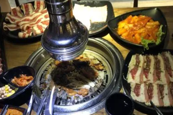 炙城烤肉加盟