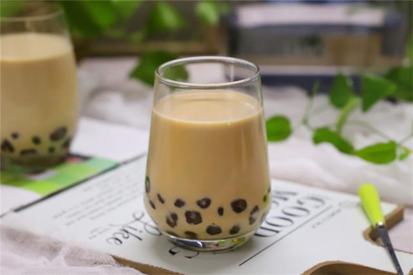 小猪奶茶店加盟