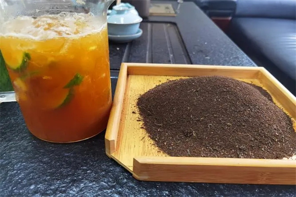 万物潮茶奶茶店