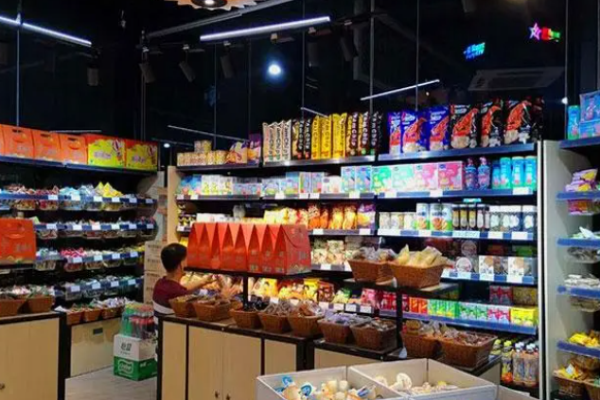吉吉大王零食店加盟