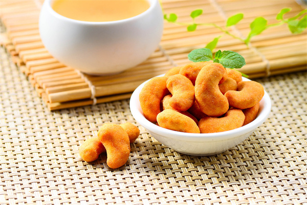 品优零食铺