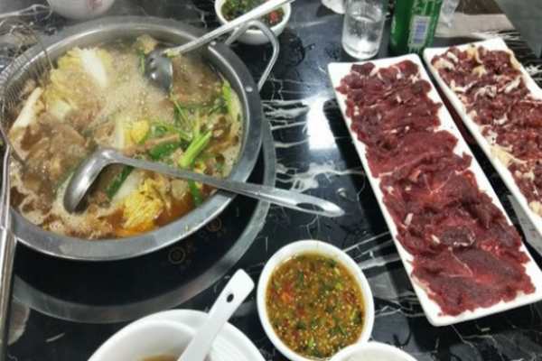 成记牛香火锅