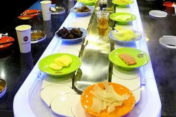 小伙加油小火锅加盟