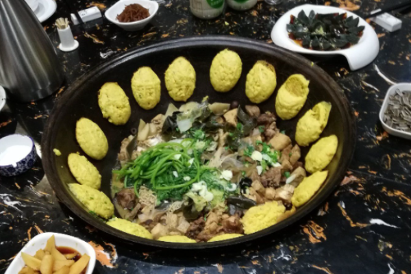 江上渔家铁锅炖鱼加盟