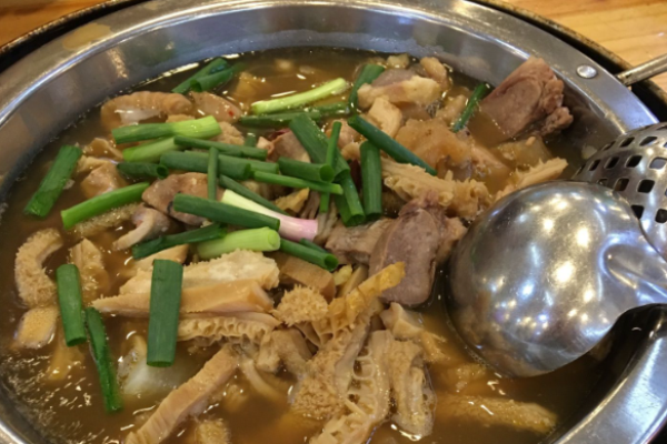 顺景牛香牛杂火锅店加盟