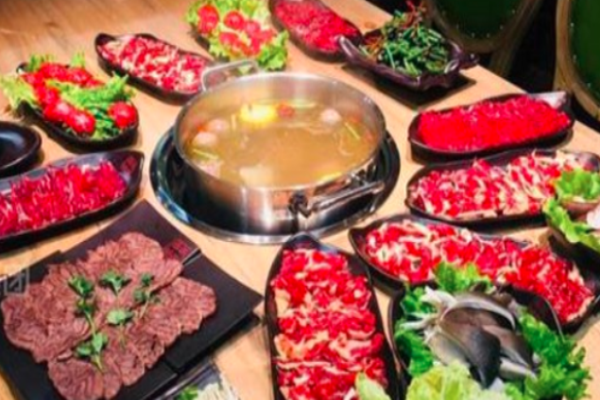 时时牛潮汕火锅加盟