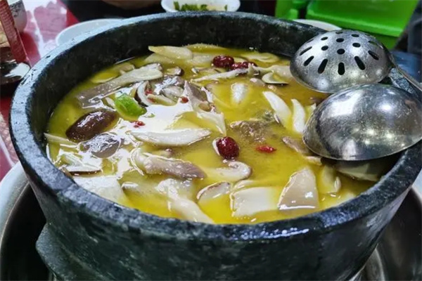 全民石锅鸡加盟