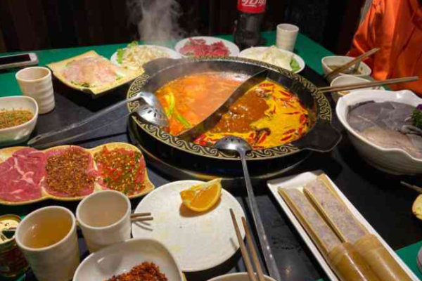 洞府老火锅加盟