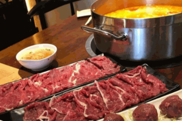 马记潮品牛肉火锅加盟