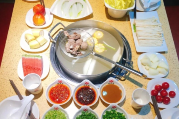 欢牛府潮汕牛肉火锅加盟