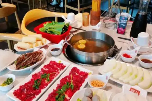 欢牛府潮汕牛肉火锅加盟
