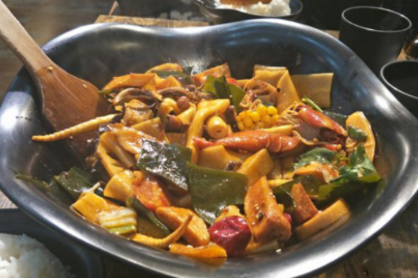 觅味大碗麻辣香锅加盟