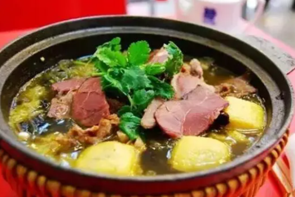 吉宫釜拌饭