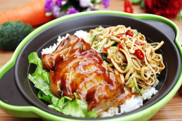 韩潮烤肉拌饭加盟