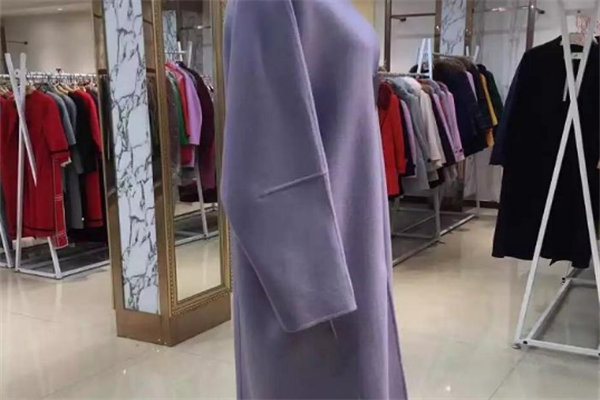 a8国际名品服装
