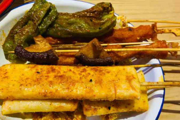 尔虞我炸乐山炸串