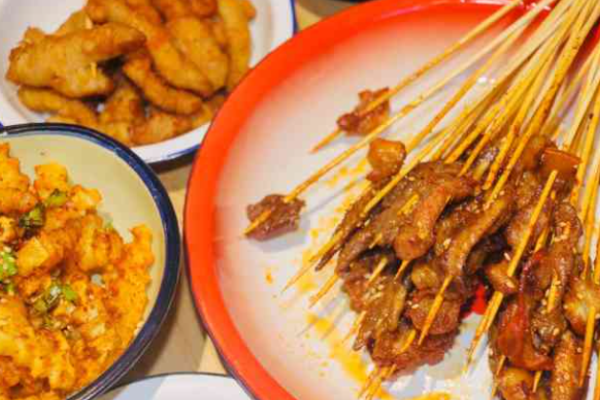 尔虞我炸乐山炸串
