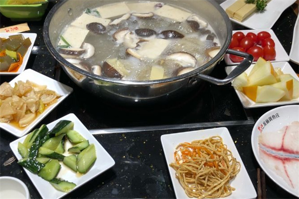龙丽斑鱼庄