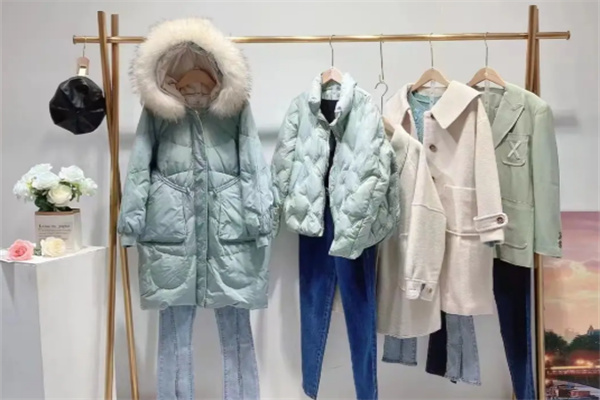 优衣优彩女装