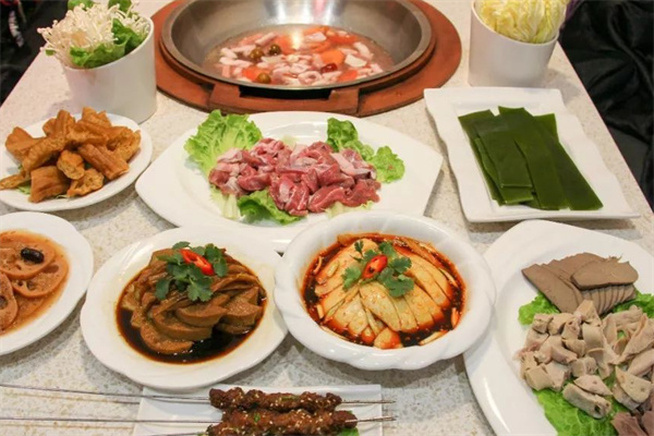 潮利羊肉火锅店