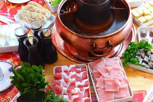 潮利羊肉火锅店