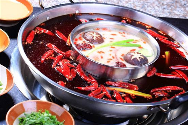云聚汇牛很鲜潮汕牛肉火锅加盟