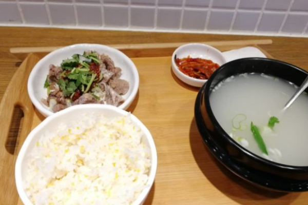 乐姐姐牛肉汤饭加盟